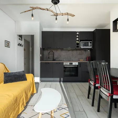公寓 Ideal Couple & Famille, Pied Dans L'eau - Vue - Quartier Calme - Wi- Fi Debit - Parking Gratuit - Climatisation - Netflix - Animeaux Acceptes - Pres Du Port - Cap D'agde