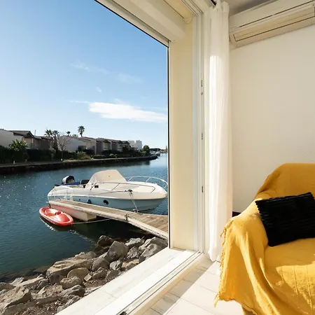 Ideal Couple & Famille, Pied Dans L'eau - Vue - Quartier Calme - Wi- Fi Debit - Parking Gratuit - Climatisation - Netflix - Animeaux Acceptes - Pres Du Port - Cap D'agde 阿格德