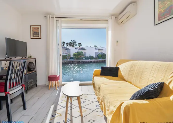 Ideal Couple & Famille,vue - Quartier Calme Parking Gratuit - Climatisation - Animaux Acceptes Appartement