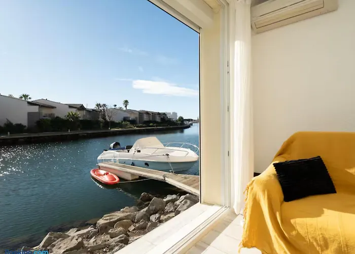 Ideal Couple & Famille,vue - Quartier Calme Parking Gratuit - Climatisation - Animaux Acceptes Appartement