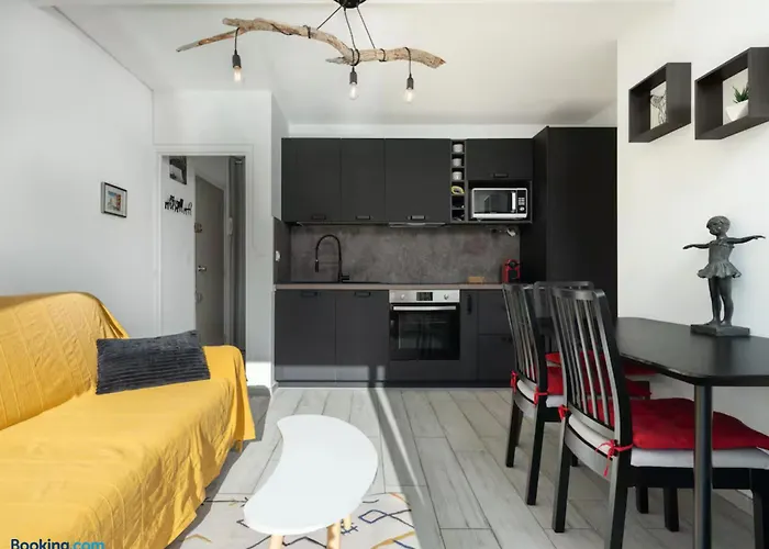 Ideal Couple & Famille,vue - Quartier Calme Parking Gratuit - Climatisation - Animaux Acceptes