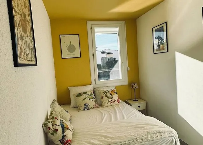 Appartement Ideal Couple & Famille,vue - Quartier Calme Parking Gratuit - Climatisation - Animaux Acceptes *