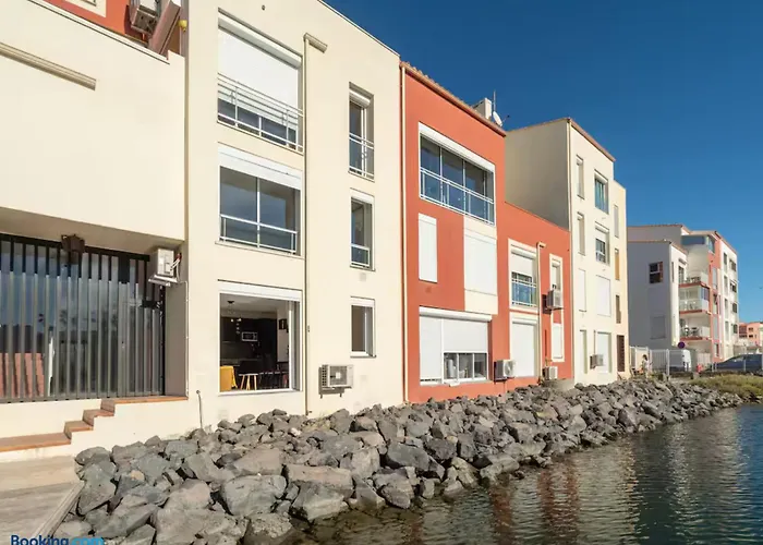 Ideal Couple & Famille,vue - Quartier Calme Parking Gratuit - Climatisation - Animaux Acceptes * Agde